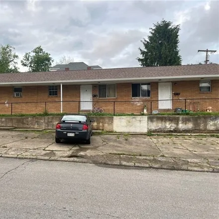Buy this 2 bed house on 915 Swann St in Parkersburg, West Virginia