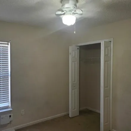Rent this 1 bed room on 696 Beechwood Street in Jacksonville, FL 32206
