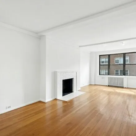 Image 2 - Dr. Steven Schram, 140 East 28th Street, New York, NY 10016, USA - Apartment for sale