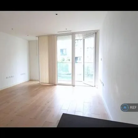 Image 6 - Colindale Superstores, Capitol Way, London, NW9 0BR, United Kingdom - Apartment for rent