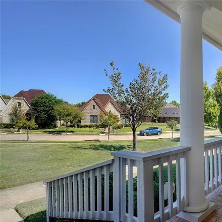 Image 4 - 7912 Mimosa Drive, North Richland Hills, TX 76180, USA - House for sale