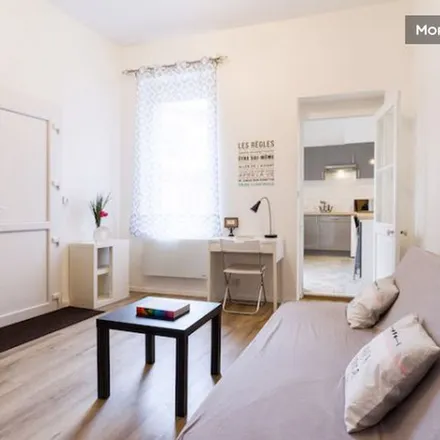 Image 2 - 35 Rue Saint-Sylve, 31500 Toulouse, France - Apartment for rent
