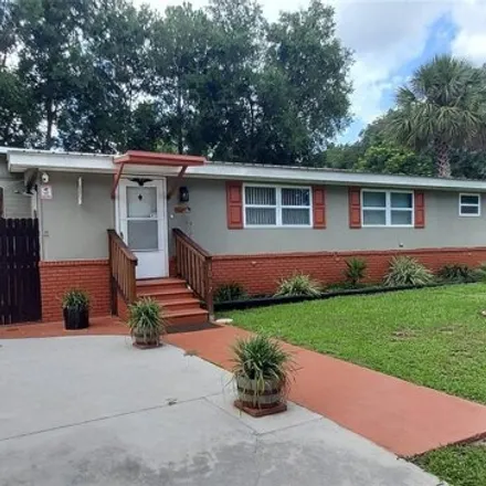 Buy this studio apartment on 1094 Hoffmann Lane in Inverness, Citrus County