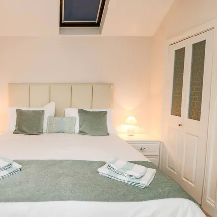 Rent this 2 bed duplex on Masham in HG4 4EH, United Kingdom