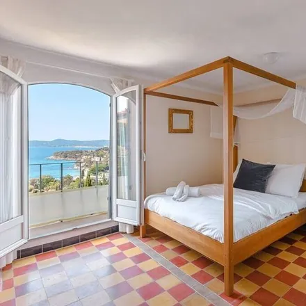 Rent this 6 bed house on Le Lavandou in Avenue du Général de Gaulle, 83980 Le Lavandou