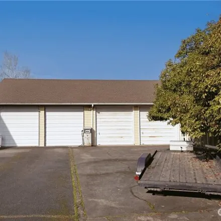 Image 4 - 279 Edgerton Lane Northeast, Orting, Pierce County, WA 98360, USA - House for sale