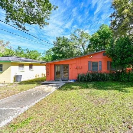 Buy this 2 bed house on 4497 Pocahantas Drive in Hernando County, FL 33523