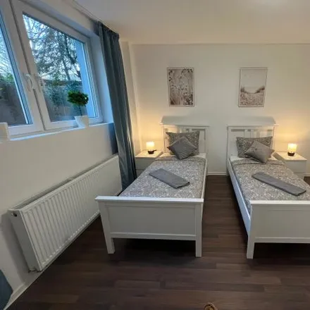 Rent this 2 bed apartment on Usingerstraße 1 in 51105 Cologne, Germany