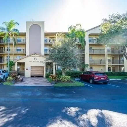 Image 1 - 1400 Southwest 124th Terrace, Pembroke Pines, FL 33027, USA - Condo for rent