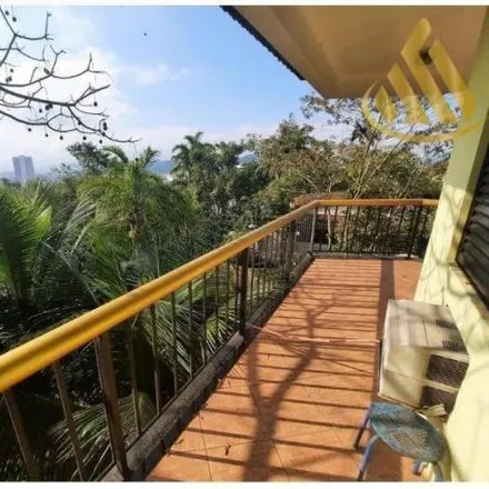 Rent this 4 bed house on Rua Luís Vaz de Camões in Parque Bitaru, São Vicente - SP