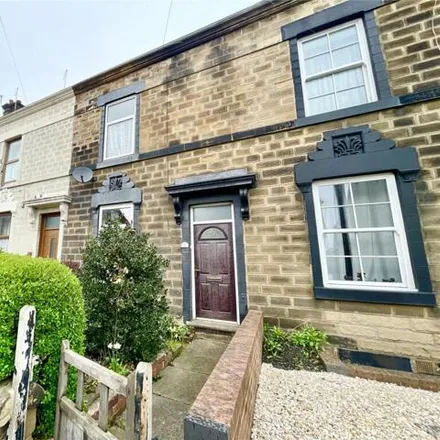 Buy this 3 bed townhouse on 117 Dodworth Road in Barnsley, S70 6EB