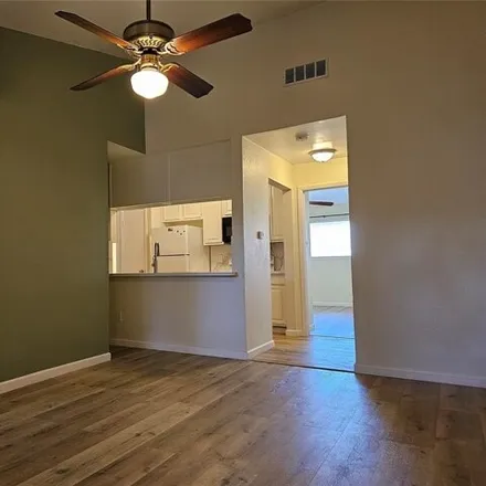 Image 3 - 806 West 24th Street, Austin, TX 78705, USA - Condo for rent