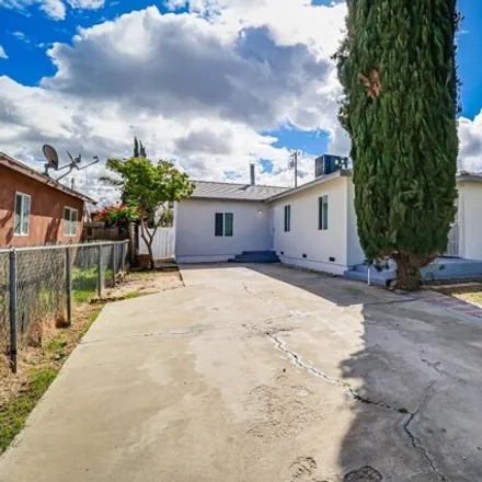 Buy this 3 bed house on 1929 F Street in City of Wasco, CA 93280