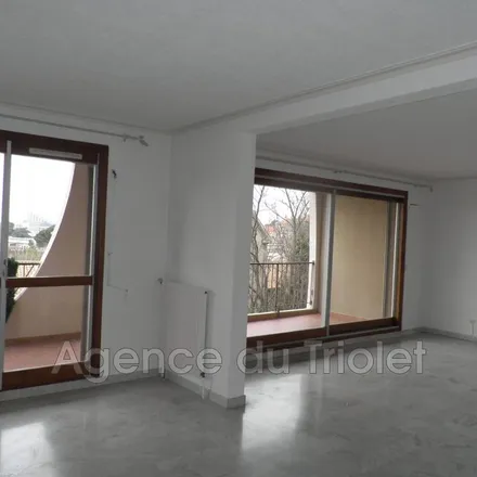 Rent this 3 bed apartment on 103 Avenue Abbé Paul Parguel in 34000 Montpellier, France