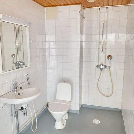 Rent this 2 bed apartment on Raamikatu 4 in 15140 Lahti, Finland