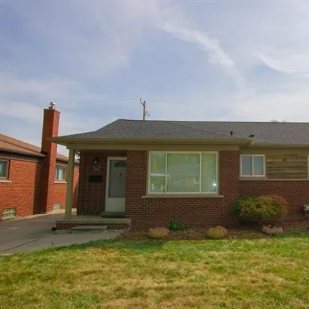 Buy this 3 bed house on 24684 Ridgecroft Avenue in Eastpointe, MI 48021
