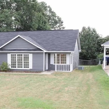 Buy this 3 bed house on 513 Cardin Road in Smiths Station, Lee County