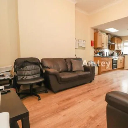 Image 2 - 5 Bellevue Road, Bellevue, Southampton, SO15 2AY, United Kingdom - Townhouse for rent