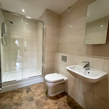 Image 4 - Ecclesall Gate, Hanover Street, Sheffield, S3 7TR, United Kingdom - Apartment for rent