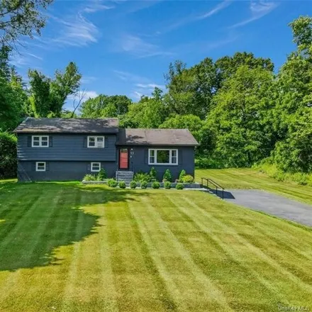 Rent this 4 bed house on 33 Duck Pond Road in Stone Ridge, Marbletown
