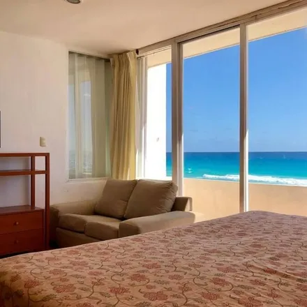 Rent this 4 bed house on Cancun in Benito Juárez, Mexico