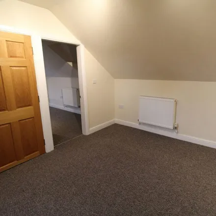 Image 9 - The White House, Woodhill road, Collingham, NG23 7NR, United Kingdom - Apartment for rent