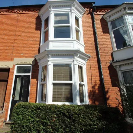 Rent this 4 bed townhouse on Barclay Street in Leicester, LE3 0JE