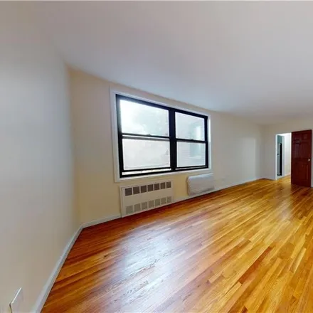 Image 5 - 1165 East 54th Street, New York, NY 11234, USA - Condo for sale
