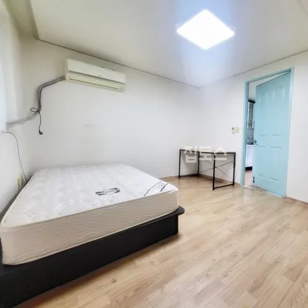 Rent this studio apartment on 서울특별시 광진구 구의동 590-5