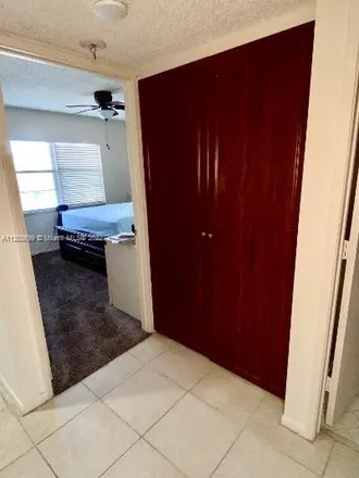 Image 9 - 13105 Southwest 16th Court, Pembroke Pines, FL 33027, USA - Condo for sale