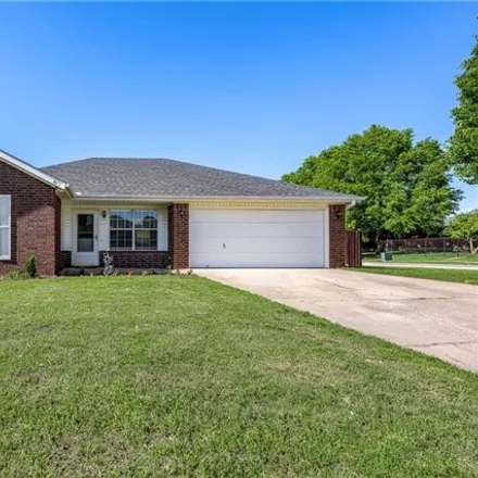 Buy this 3 bed house on 813 Jon Drive in Bentonville, AR 72712
