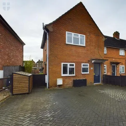 Buy this 3 bed house on 3A Paterson Road in Aylesbury, HP21 8LW