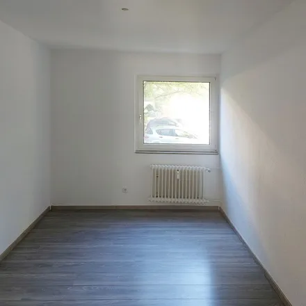 Rent this 3 bed apartment on Mohrhennsfeld 30 in 42369 Wuppertal, Germany