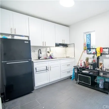 Image 8 - Alley 86717, Los Angeles, CA 90011, USA - House for sale