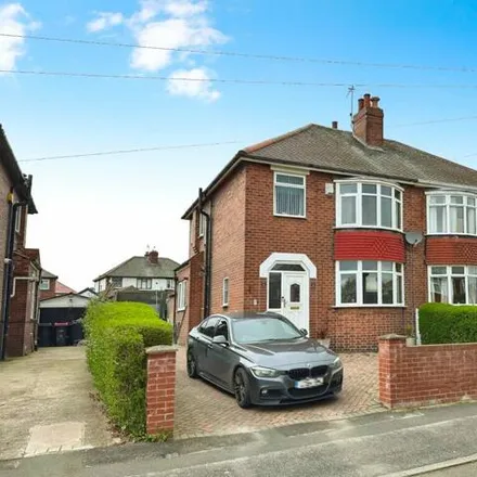 Buy this 3 bed duplex on Ash Grove in Rawmarsh, S62 5HQ