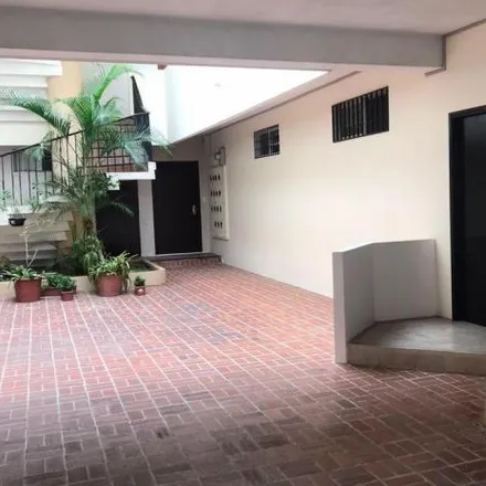 Rent this 2 bed apartment on Hospitalización y Emergencia | Hospital Clínica Kennedy in Avenida San Jorge, 090909
