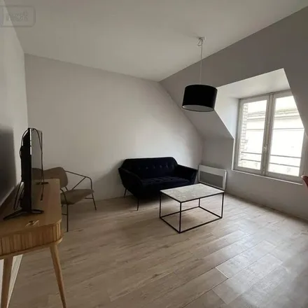 Image 1 - 29 Rue de Penhoët, 35706 Rennes, France - Apartment for rent