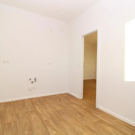 Rent this 3 bed apartment on Plovdiver Straße 76-82 in 04205 Leipzig, Germany