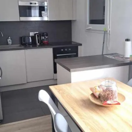 Rent this 3 bed apartment on Bois-Colombes
