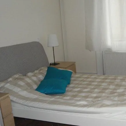 Rent this 3 bed room on Budapest in Aradi utca 23, 1062