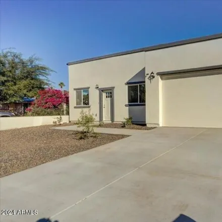 Rent this 3 bed house on 9515 North 13th Street in Phoenix, AZ 85020