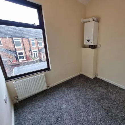 Image 7 - Howlish View, Coundon, DL14 8ND, United Kingdom - Townhouse for rent