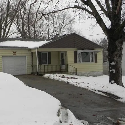Buy this 2 bed house on 901 Dodge Street in Bedford, IA 50833