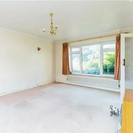 Image 3 - Hayes Lane, Kenley, Great London, Cr8 - House for sale