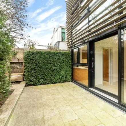 Rent this 2 bed apartment on 9 Abercorn Close in London, NW8 9XR
