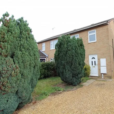 Rent this 3 bed duplex on Kirkstall in Peterborough, PE2 5PT