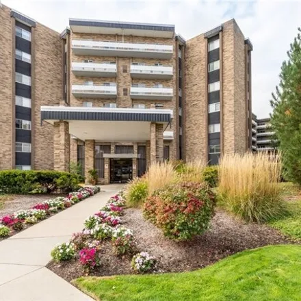 Rent this 2 bed condo on 2202 Acacia Park Drive in Lyndhurst, OH 44124