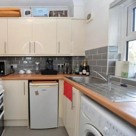 Image 5 - 98 Chelveston Crescent, Southampton, SO16 5SD, United Kingdom - Apartment for rent