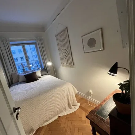 Rent this 5 bed apartment on Rådmansgatan 56 in 113 59 Stockholm, Sweden