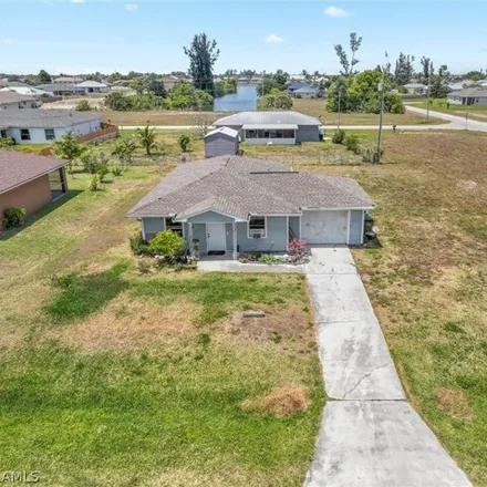 Image 6 - 1776 Northeast 6th Place, Cape Coral, FL 33909, USA - House for sale